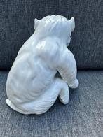 sculptuur, Blanc de Chine aap met kakivrucht - 17.5 cm -, Antiek en Kunst