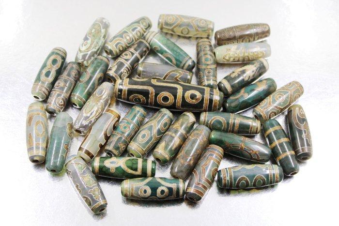 Belle collection de 33x très beaux perles DZI en agate, Antiek en Kunst, Antiek | Speelgoed