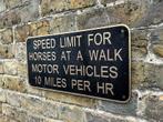 Limite de vitesse pour les chevaux - Panneau - Fonte