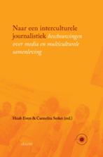 Naar een interculturele journalistiek 9789052602394, Boeken, Gelezen, Huub Evers, Verzenden