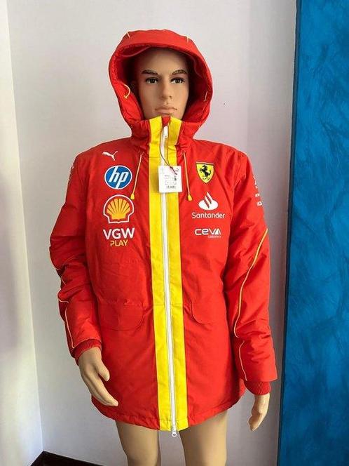 Ferrari - Formule 1 - Winter Jacket - 2024 - Vêtements, Verzamelen, Automerken, Motoren en Formule 1