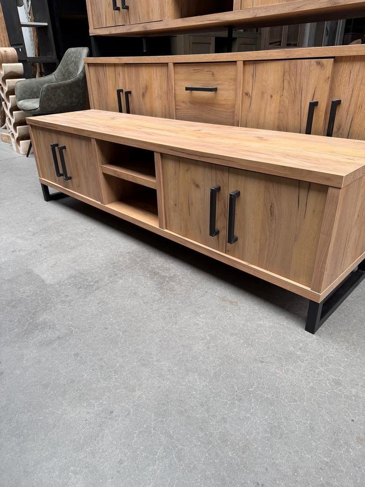 Ronda tv-dressoir, kleur wild oak, Huis en Inrichting, Kasten |Televisiemeubels, Nieuw, Metaal, Overige materialen
