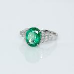 Ring - 14 karaat Witgoud Smaragd - Diamant - IGI, Nieuw