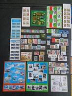 Frankrijk 2002 - Jaar 2002 met notitieboekje en zelfklevende, Gestempeld