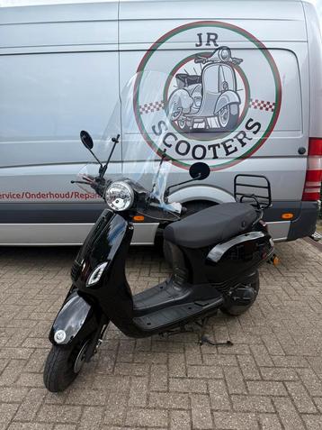 Scooter A-Klasse (Geen Rijbewijs Nodig!) beschikbaar voor biedingen