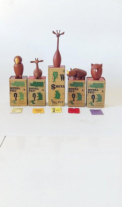 Figuur - Senshukai - Vijf vintage houten dieren Royal Pet, Antiquités & Art, Antiquités | Meubles | Chaises & Canapés