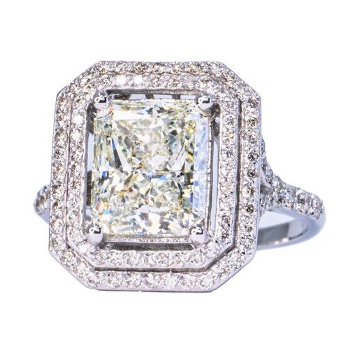Ring - 14 karaat Witgoud - 3.66ct. tw. Groen Diamant, Handtassen en Accessoires, Ringen