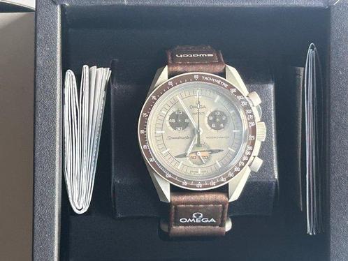 Omega x Swatch - MoonSwatch - Mission to Saturn - Sans Prix, Handtassen en Accessoires, Horloges | Heren