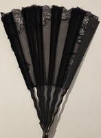 Éventail - Bois, Coton, Soie - En dentelle, à lépoque