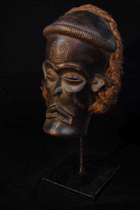 Mwana Pwo masker - Chokwe - DR Congo (Zonder Minimumprijs), Antiek en Kunst, Kunst | Niet-Westerse kunst