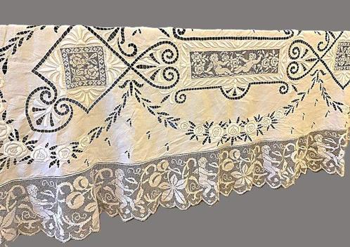 Housse de table - 210 cm - 200 cm - Objet manufacturé du, Antiek en Kunst, Antiek | Tapijten, Tafelkleden en Textiel