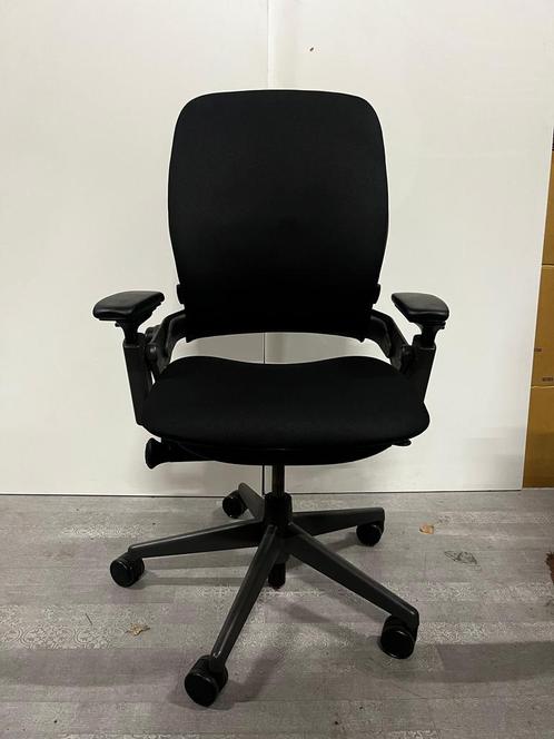 Steelcase Leap V2 Full Option - Ergonomische Bureaustoel, Huis en Inrichting, Bureaustoelen, Bureaustoel, Zwart, Nieuw, Ergonomisch