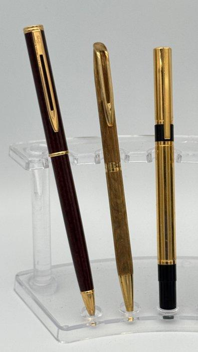 Waterman - Lot of 5 Waterman writing pieces - fountain pen,, Verzamelen, Pennenverzamelingen