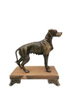 Beeldje - Hound on wooden Base - Hout, IJzer