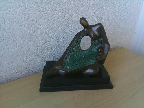 Apko - sculptuur, DE INTIMITEIT TUSSEN MOEDER EN KIND - 23, Antiek en Kunst, Curiosa en Brocante