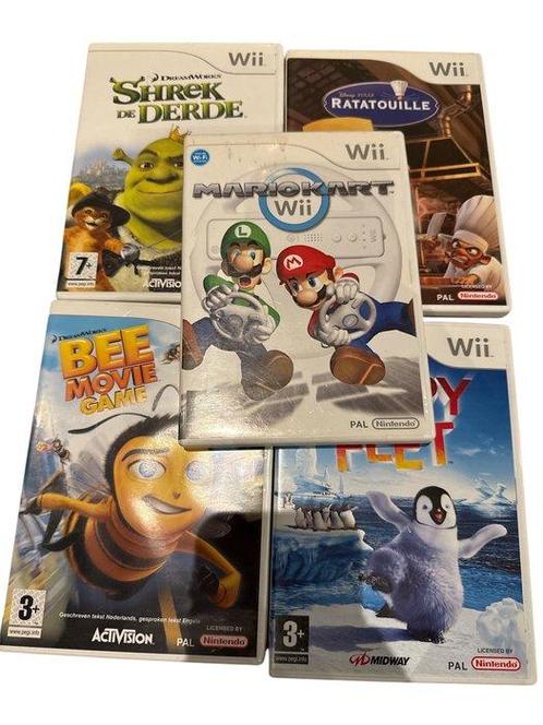 Nintendo - Wii - with 5 Games (Mario Kart) + 2 controllers -, Games en Spelcomputers, Spelcomputers | Overige Accessoires