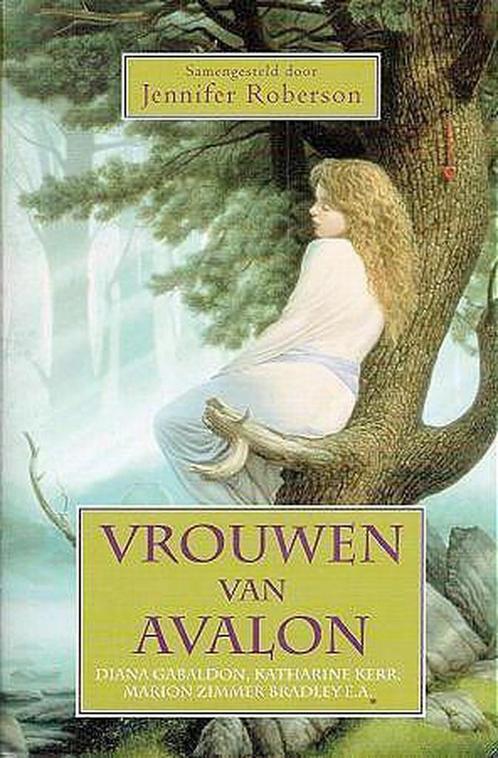 Vrouwen van Avalon 9789022536155, Boeken, Fantasy, Gelezen, Verzenden