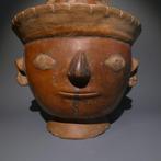 Recuay, Peru Terracotta Pot met mannelijk hoofd. 17,5 cm H., Verzamelen