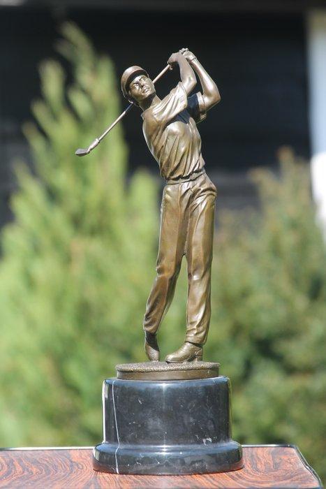 Sculpture, golfspeler met pet - 36 cm - marbre bronzé, Antiek en Kunst, Kunst | Designobjecten