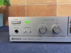 Hitachi - HA-12 Solid state geïntegreerde versterker