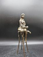 Beeld, Bronze: Lady on Barstool 27cm - 27 cm - Brons