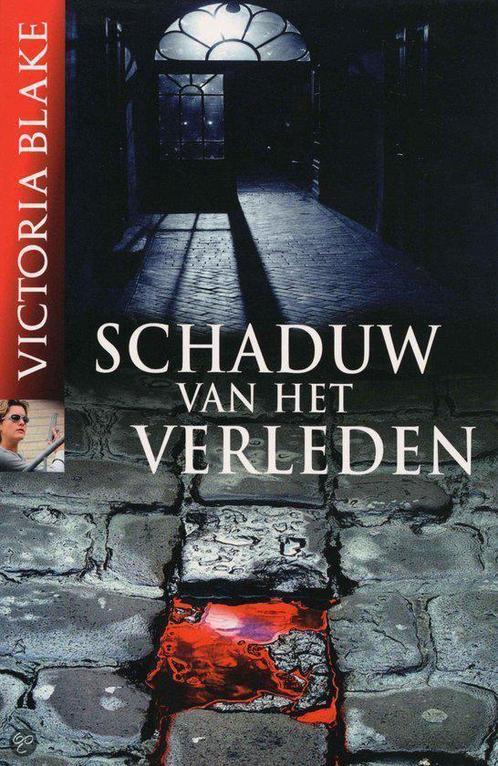 Schaduw Van Het Verleden 9789022538883, Boeken, Thrillers, Gelezen, Verzenden