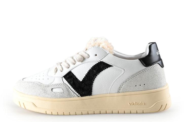 Victoria Sneakers in maat 39 Wit, Kleding | Dames, Schoenen, Wit, Zo goed als nieuw, Sneakers, Verzenden