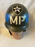 Casque militaire, avec peinture de la 2e division, Collections