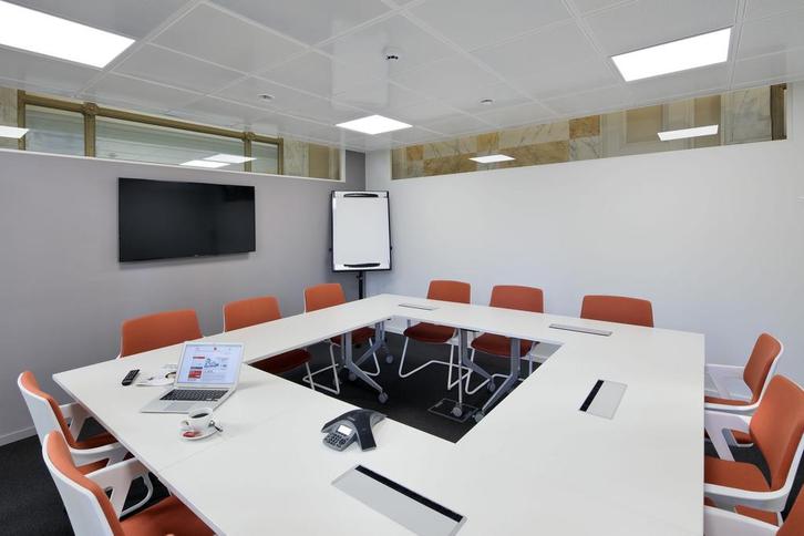 Kantoorruimte voor 10 in Railway Station - Regus Express, Zakelijke goederen, Bedrijfs Onroerend goed