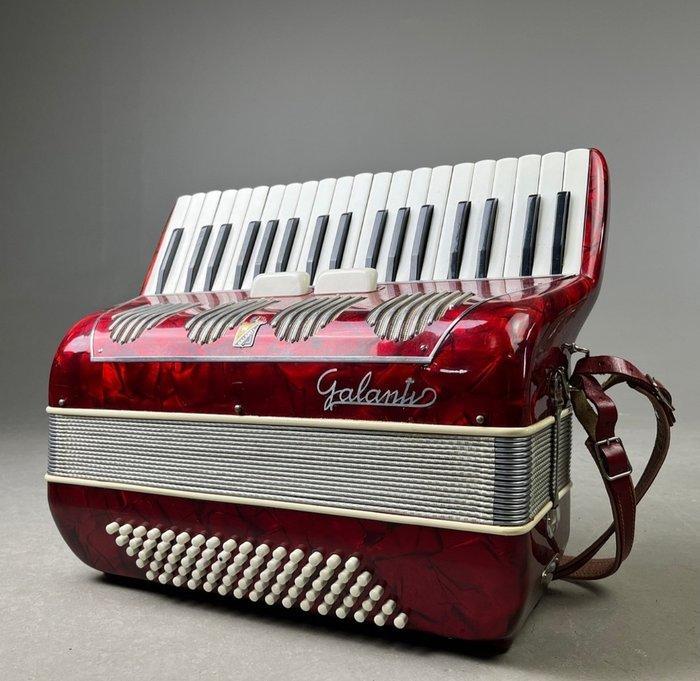 Galanti - 80 Bass - - Klvieraccordeon, Musique & Instruments, Instruments à vent | Flûtes à bec
