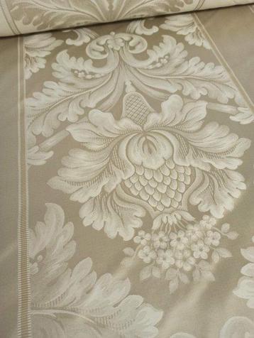 A108 - 600 x 140 cm - Elegante tessuto Damasco di