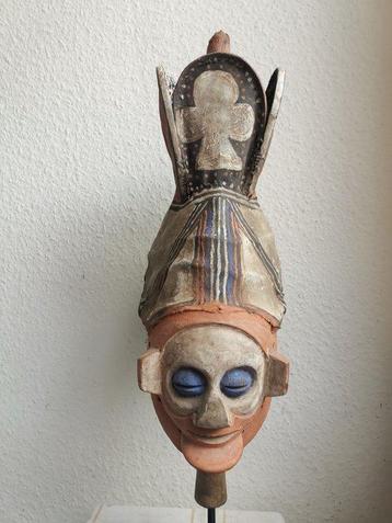 Polychroom Yaka-masker - Ndeemba - Jaka - DR Congo