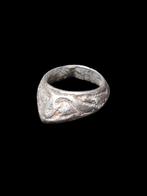 Middeleeuws Zilver, Rare Child Archer Ring  (Zonder, Antiek en Kunst