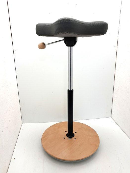 MOIZI - Kruk - Hout, Metaal, Plastic - Ergonomische stoel, Antiek en Kunst, Kunst | Designobjecten