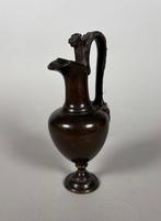 Replica van een Oud-Grieks bronzen beeld. Vaas - 23 cm