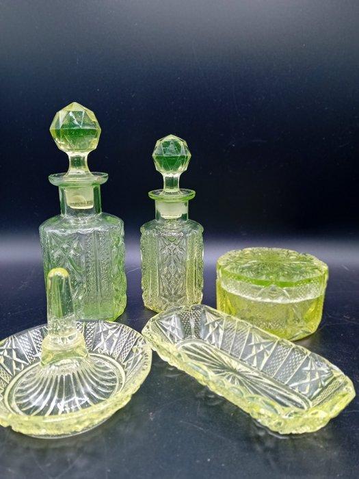 Brockwitz - Kaptafelset (5) - Uraniumglas - Uranium, Antiek en Kunst, Kunst | Designobjecten