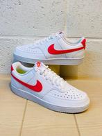 Nike - Sneakers - Maat: Shoes / EU 43