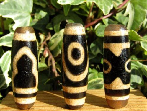 3 DZI en ivoire (36mm) 1/2/3 Yeux - Béni par un moine +, Verzamelen, Mineralen en Fossielen