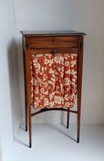 Table - Acajou - Petite table ancienne, Antiek en Kunst