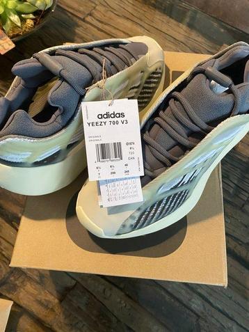 Adidas - Yeezy 700 V3 - Sneakers - Taille : EU 40 - Neuf