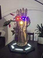 The Avengers - Thanos 1/1 Full Size Gauntlet - by De, Nieuw
