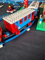 Lego Set - Train - 12V Locomotief 727 met centraal station, Kinderen en Baby's, Speelgoed | Duplo en Lego, Nieuw