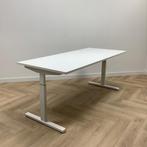Tweedehands verstelbaar bureau 180x80 cm,  wit, Huis en Inrichting, In hoogte verstelbaar, Gebruikt, Bureau