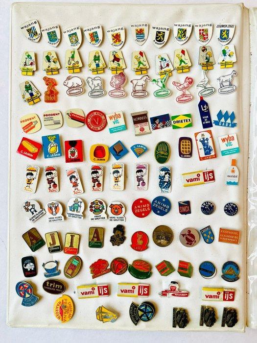 Collectie van memorabilia - Speldjes - Vintage reclame/, Antiquités & Art, Antiquités | Jouets