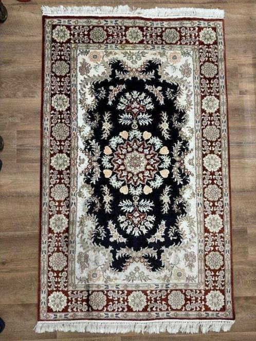 Vloerkleed - 150 cm - 93 cm, Huis en Inrichting, Stoffering | Tapijten en Vloerkleden