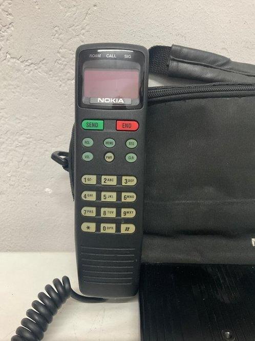 Nokia Mobira 320 - Mobiele telefoon, Games en Spelcomputers, Spelcomputers | Overige Accessoires