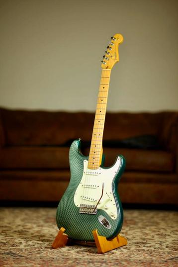 Fender USA Standard Stratocaster 2002 | Snake Skin beschikbaar voor biedingen
