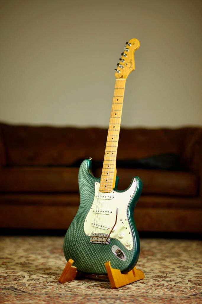Fender USA Standard Stratocaster 2002 | Snake Skin, Muziek en Instrumenten, Snaarinstrumenten | Gitaren | Elektrisch, Verzenden