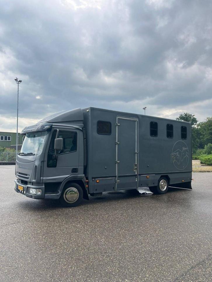 Veiling: Paardenvrachtwagen Iveco 75E Diesel 2006, Auto's, Vrachtwagens, Ophalen