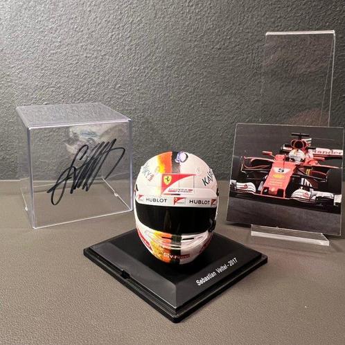 Ferrari - Sebastian Vettel - 2017 - Schaal 1/5 helm, Verzamelen, Automerken, Motoren en Formule 1
